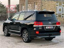 تۆیۆتا لاند کروزەر